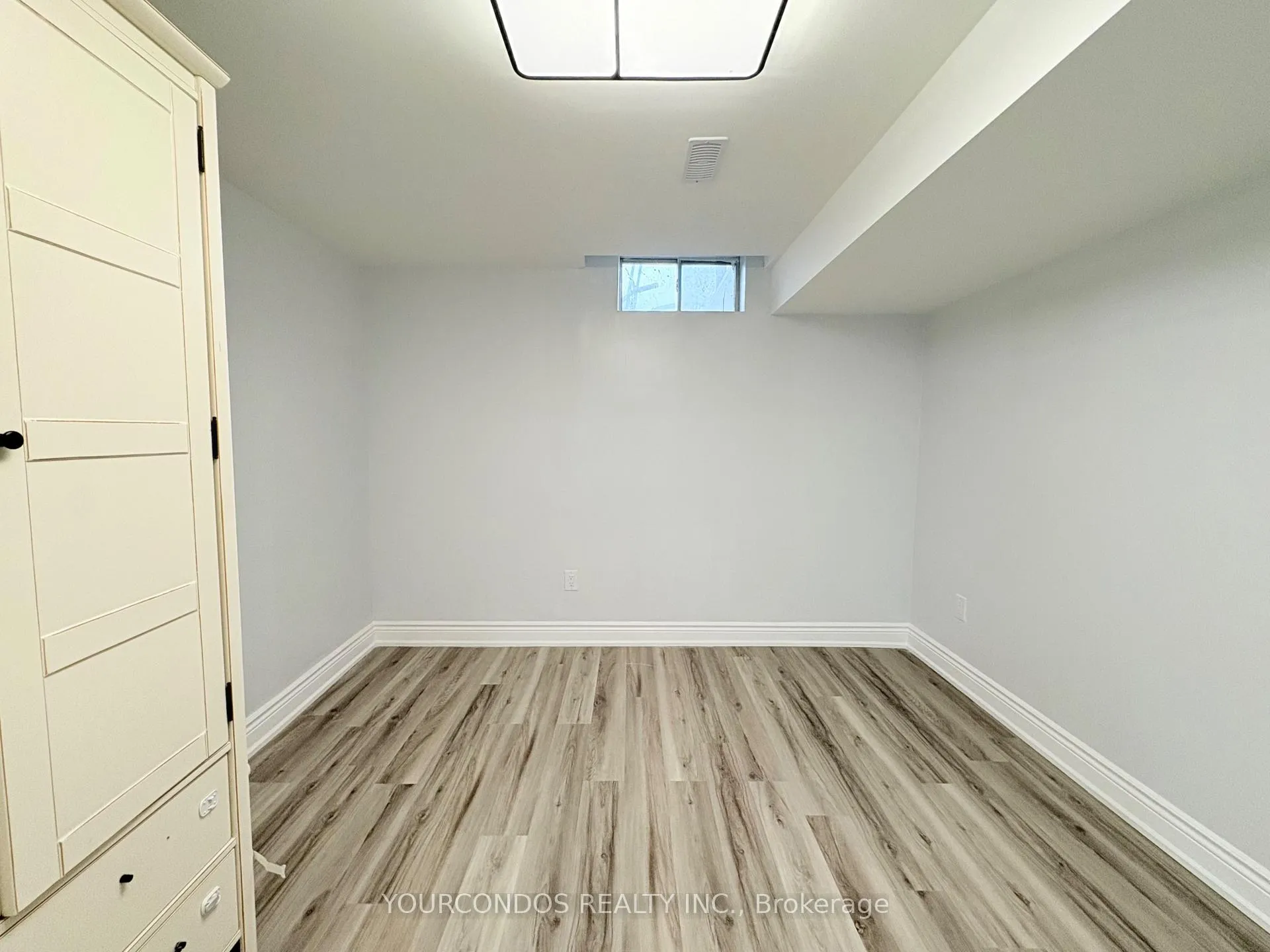 Photo 10 of Unit Bsmt, 30 Lavron Court, Markham, Middlefield — HOMEH