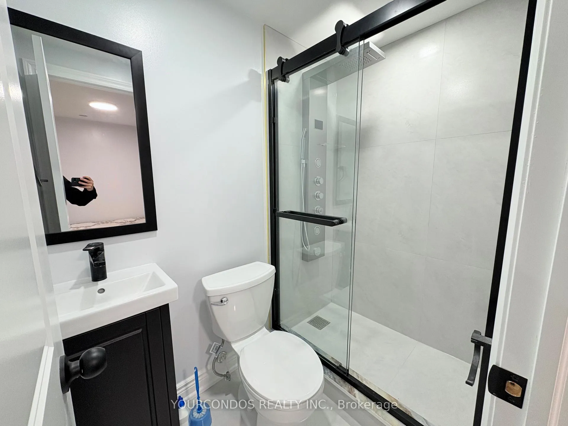 Photo 15 of Unit Bsmt, 30 Lavron Court, Markham, Middlefield — HOMEH