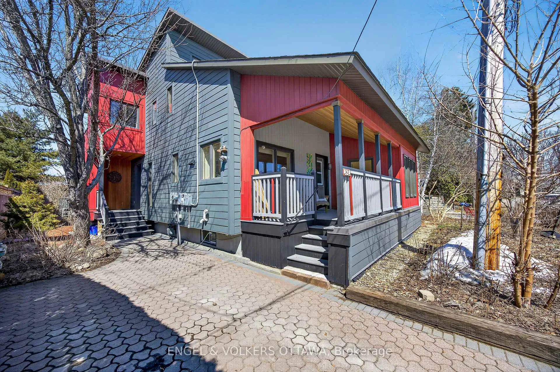 Photo 3 of 424 Lochaber Avenue, Ottawa, Westboro West — HOMEH