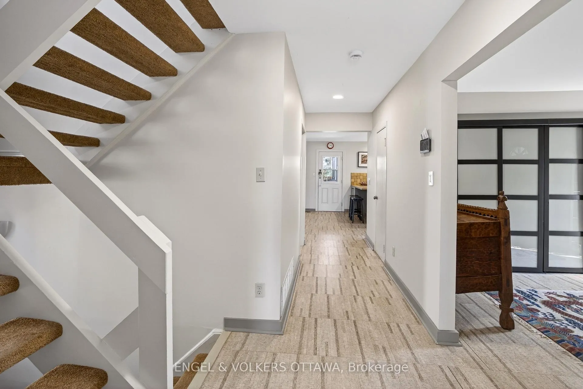 Photo 15 of 424 Lochaber Avenue, Ottawa, Westboro West — HOMEH