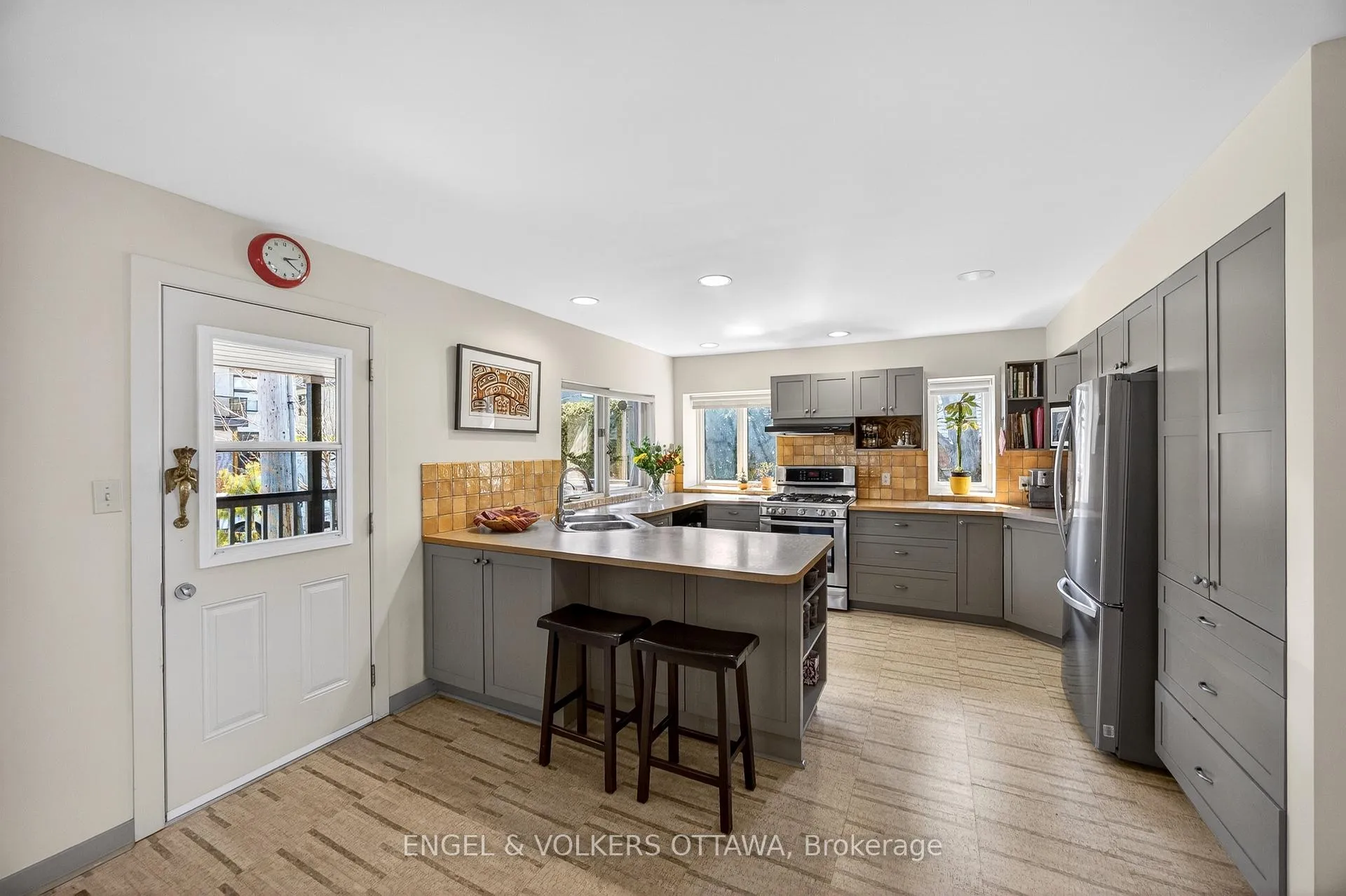 Photo 18 of 424 Lochaber Avenue, Ottawa, Westboro West — HOMEH