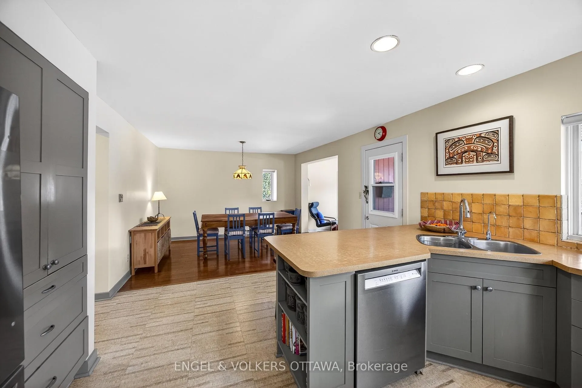 Photo 23 of 424 Lochaber Avenue, Ottawa, Westboro West — HOMEH
