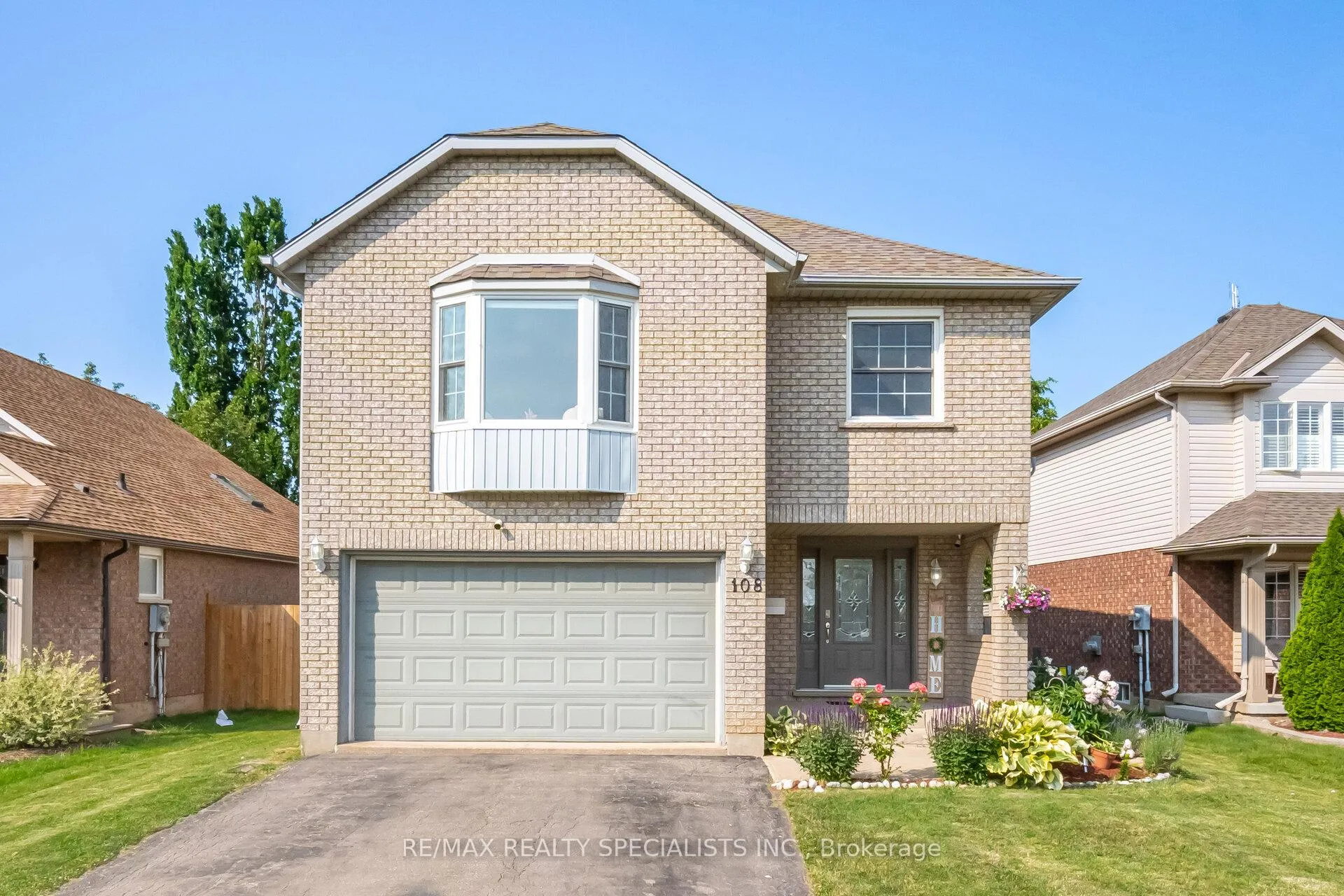 Photo 1 of 108 Confederation Avenue, Thorold, Confederation Heights — HOMEH