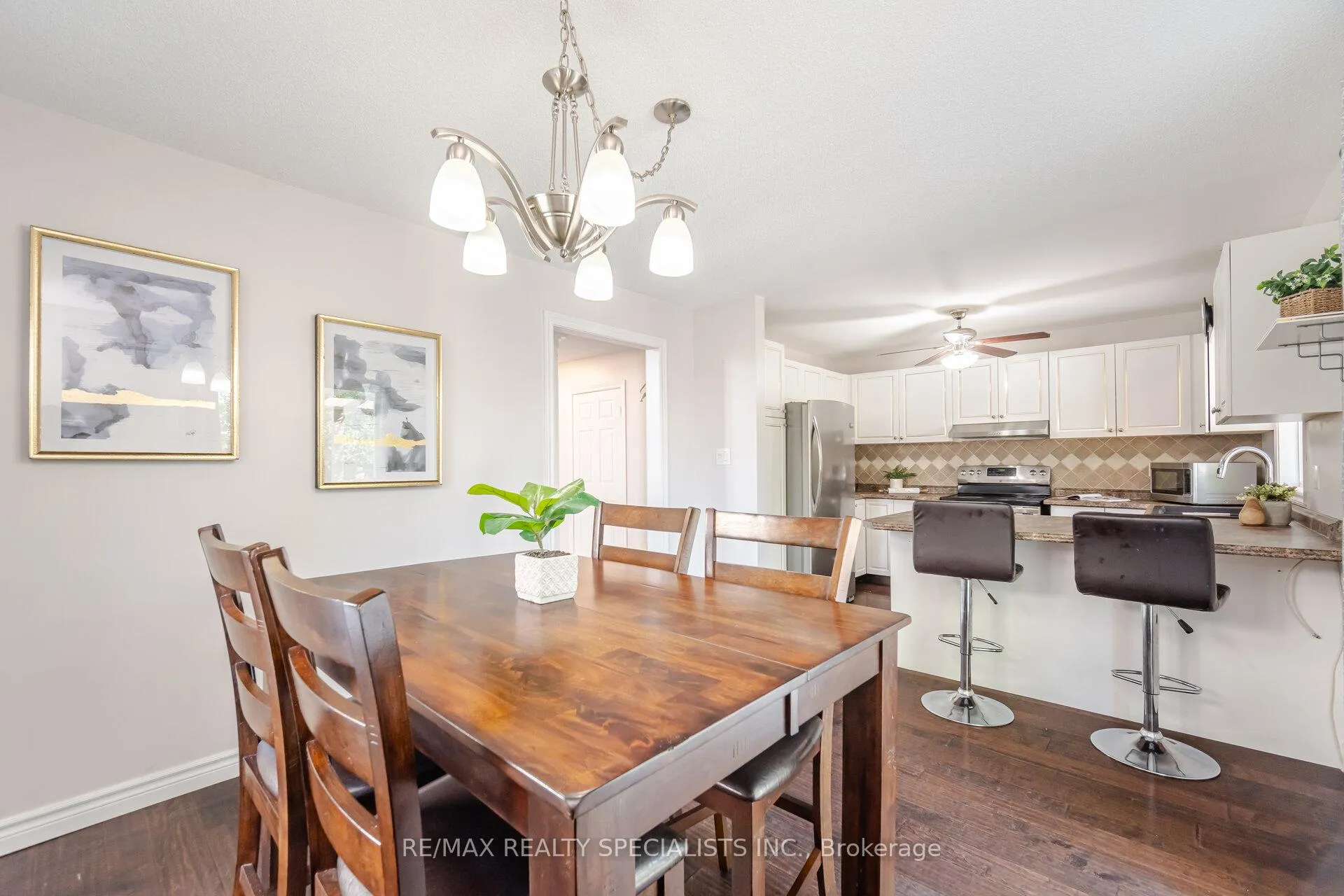 Photo 19 of 108 Confederation Avenue, Thorold, Confederation Heights — HOMEH