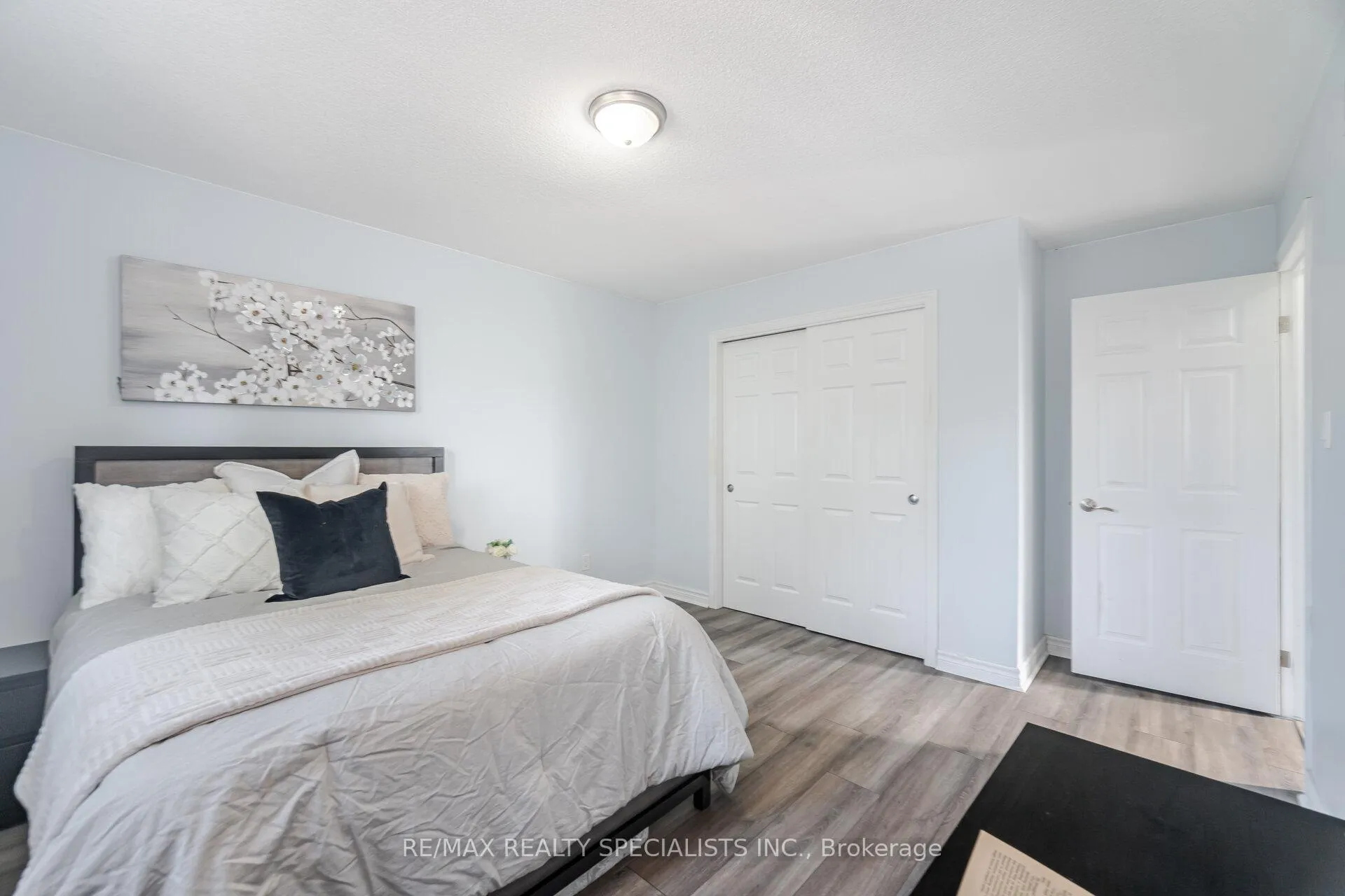 Photo 32 of 108 Confederation Avenue, Thorold, Confederation Heights — HOMEH