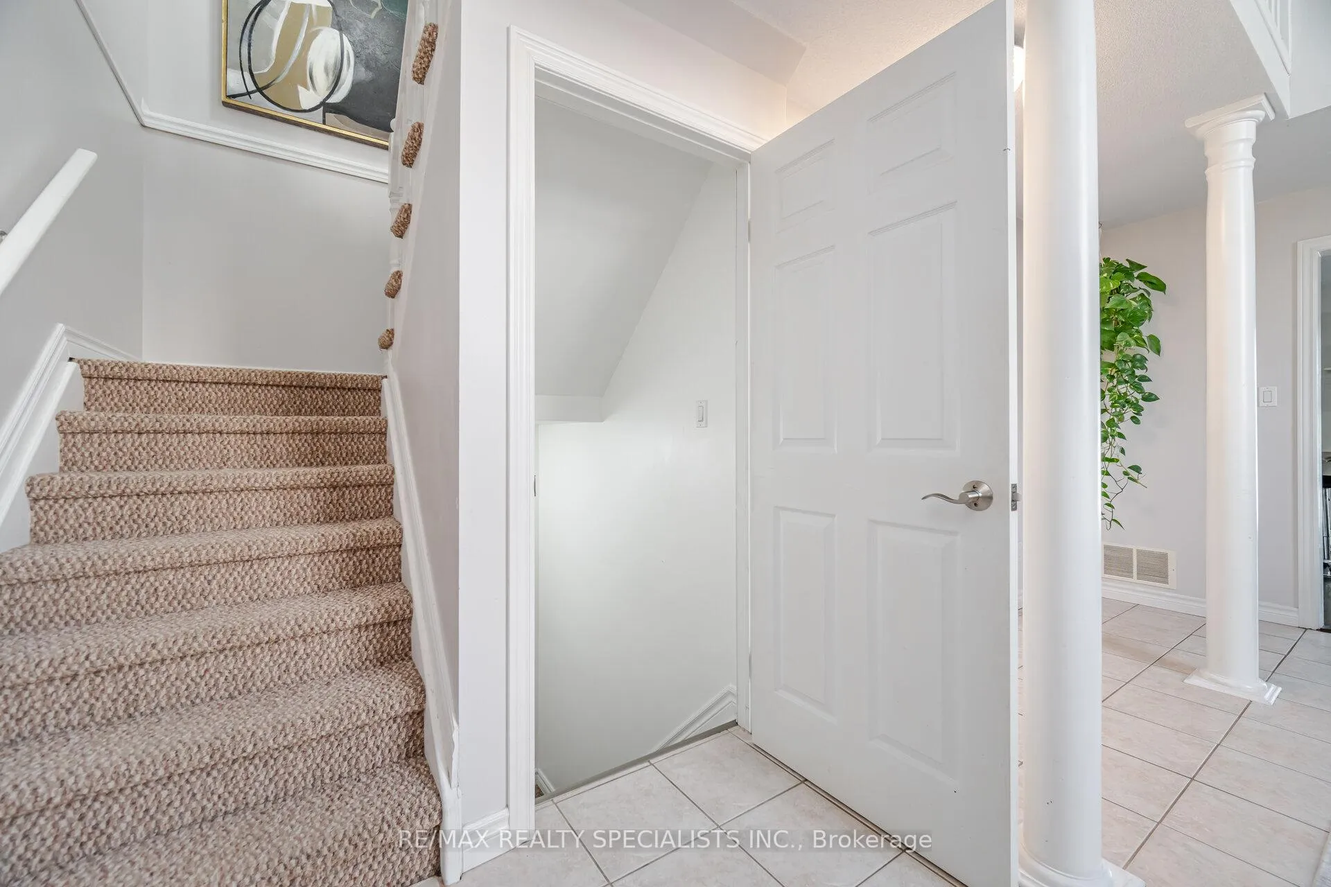 Photo 36 of 108 Confederation Avenue, Thorold, Confederation Heights — HOMEH