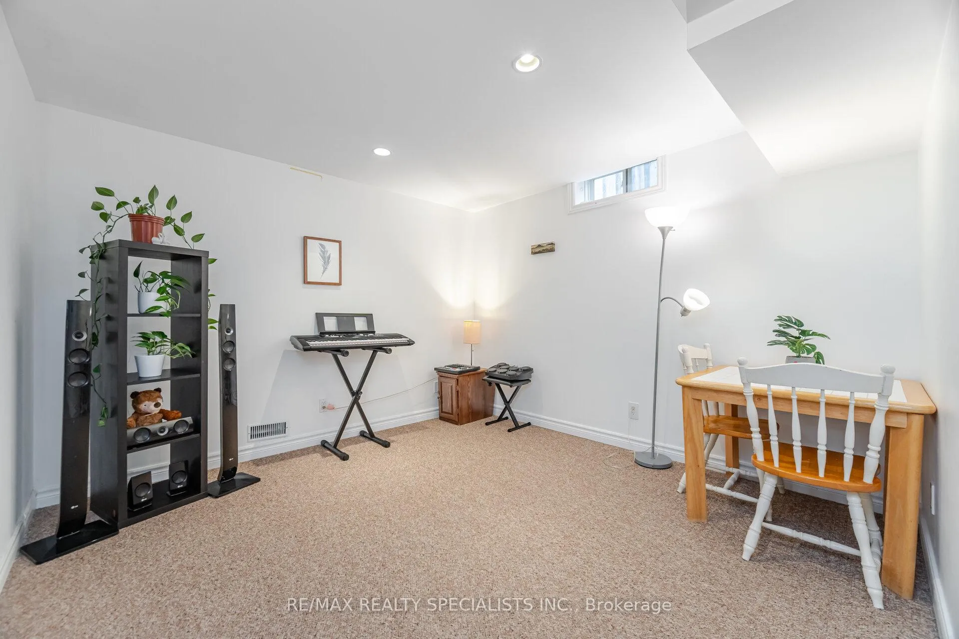 Photo 38 of 108 Confederation Avenue, Thorold, Confederation Heights — HOMEH