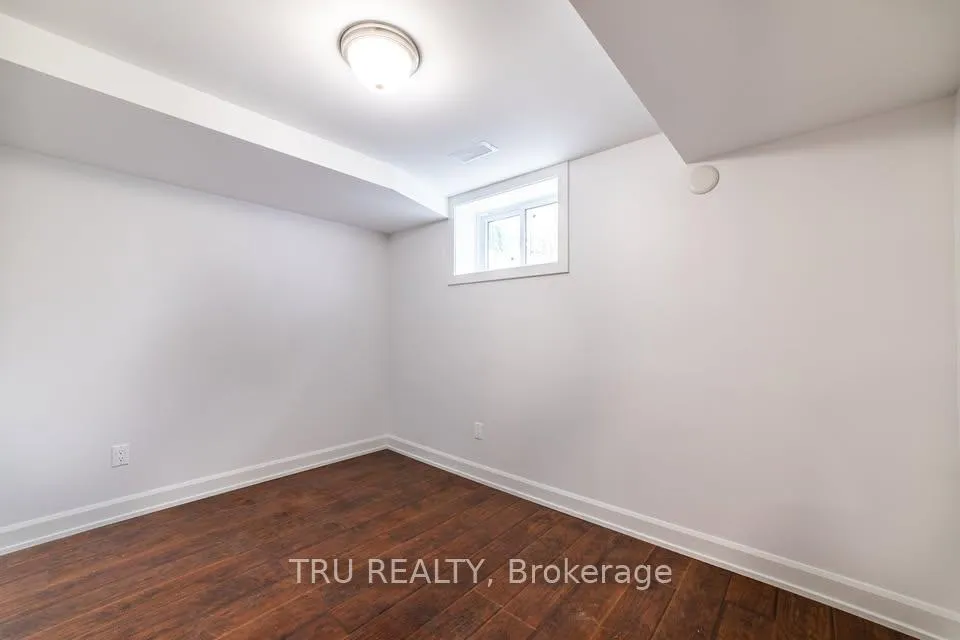 Photo 13 of Unit B, 2424 Iris Street, Ottawa, Parkway Park — HOMEH