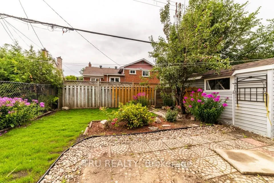Photo 16 of Unit B, 2424 Iris Street, Ottawa, Parkway Park — HOMEH