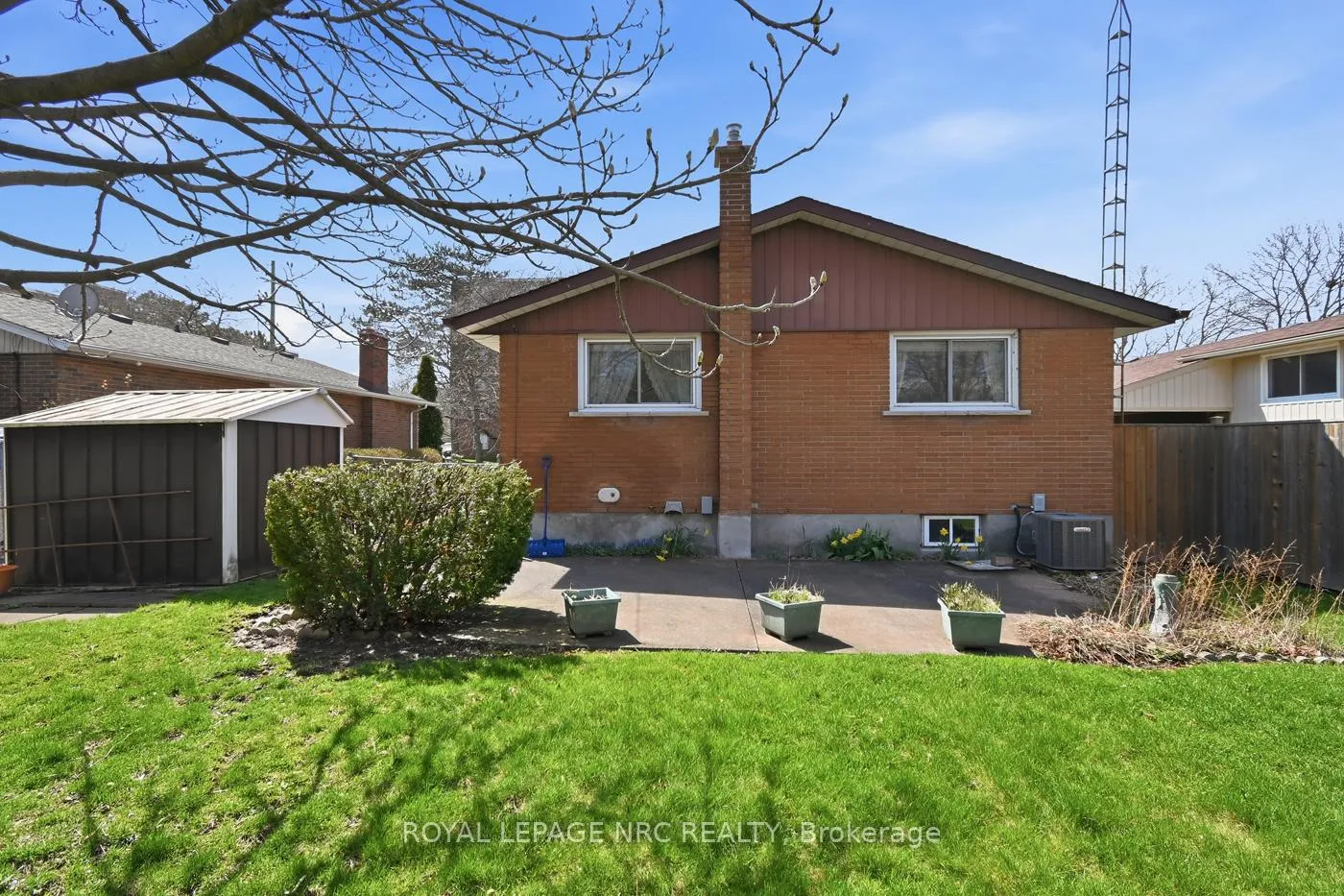 Photo 8 of 50 Leaside Drive, St. Catharines, Carlton/Bunting — HOMEH