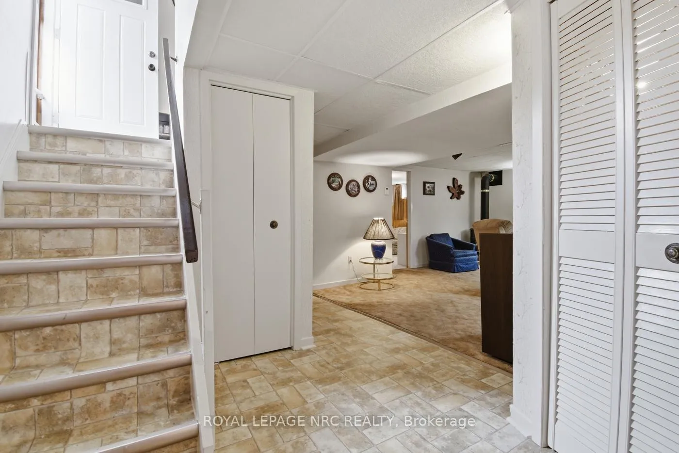 Photo 33 of 50 Leaside Drive, St. Catharines, Carlton/Bunting — HOMEH