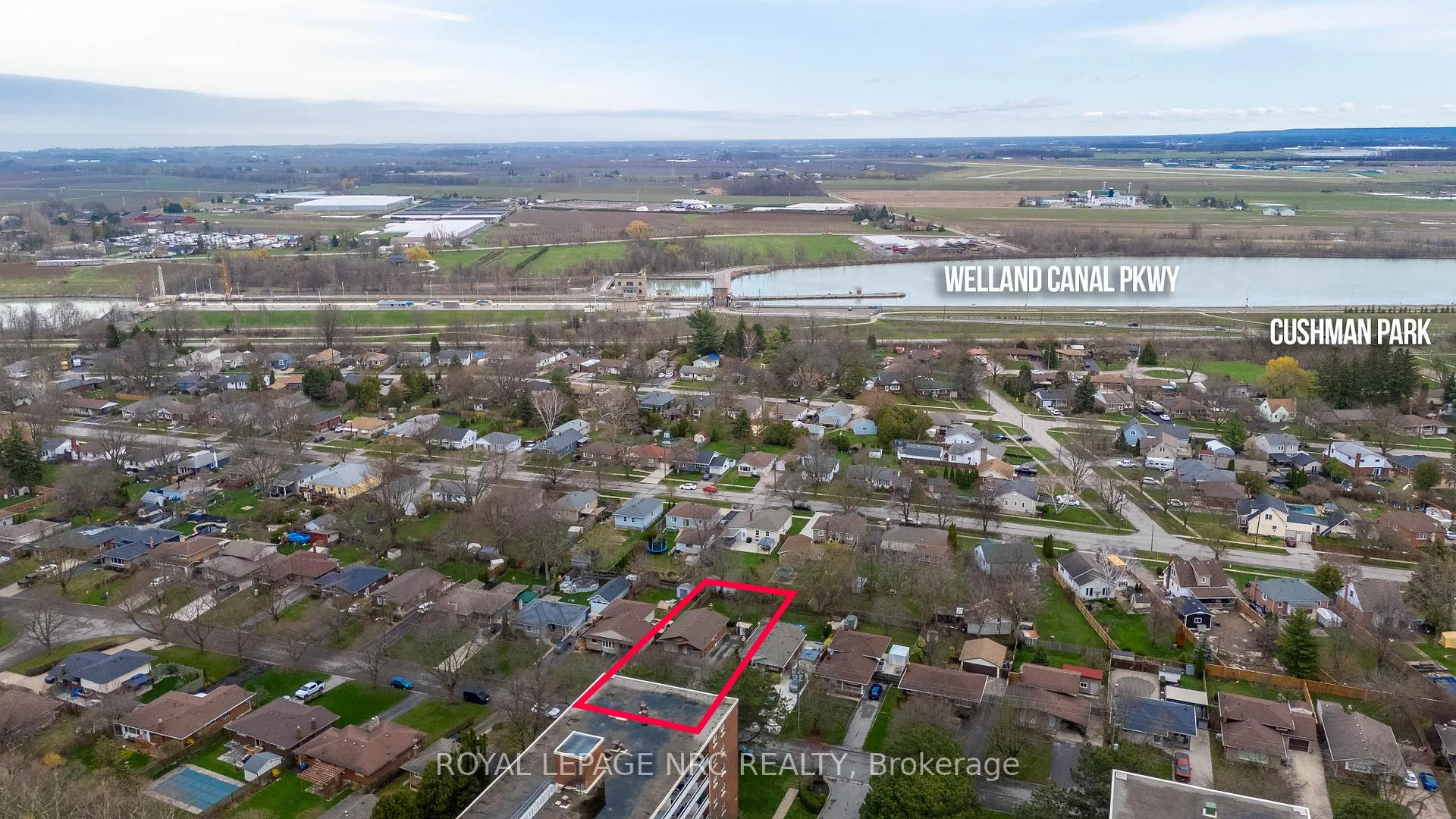 Photo 47 of 50 Leaside Drive, St. Catharines, Carlton/Bunting — HOMEH