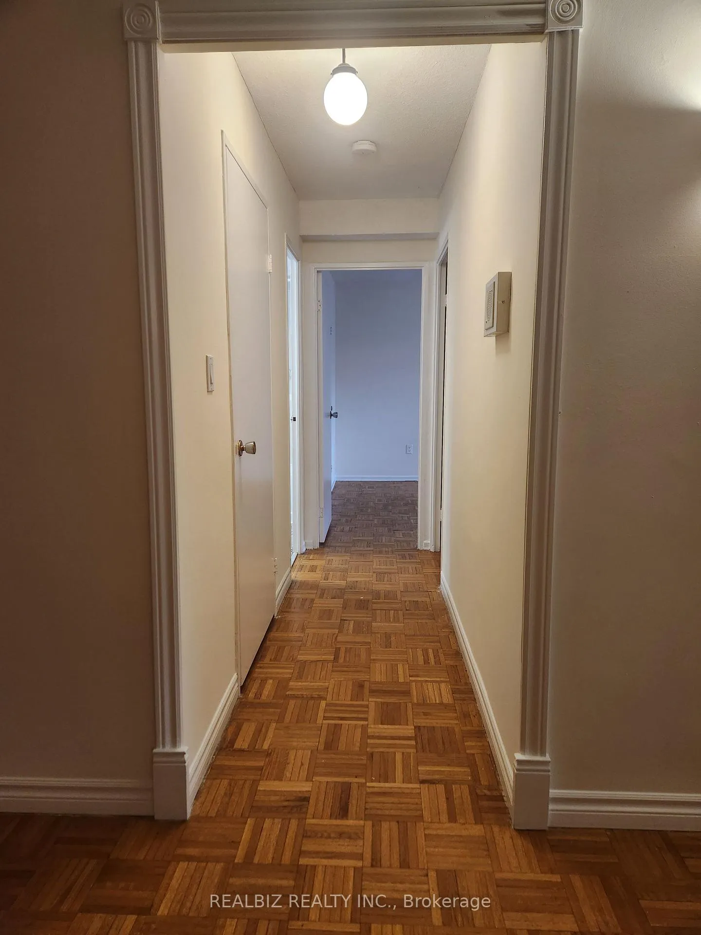 Photo 5 of Unit 110, 5 Shady Golfway, Toronto, Flemingdon Park — HOMEH