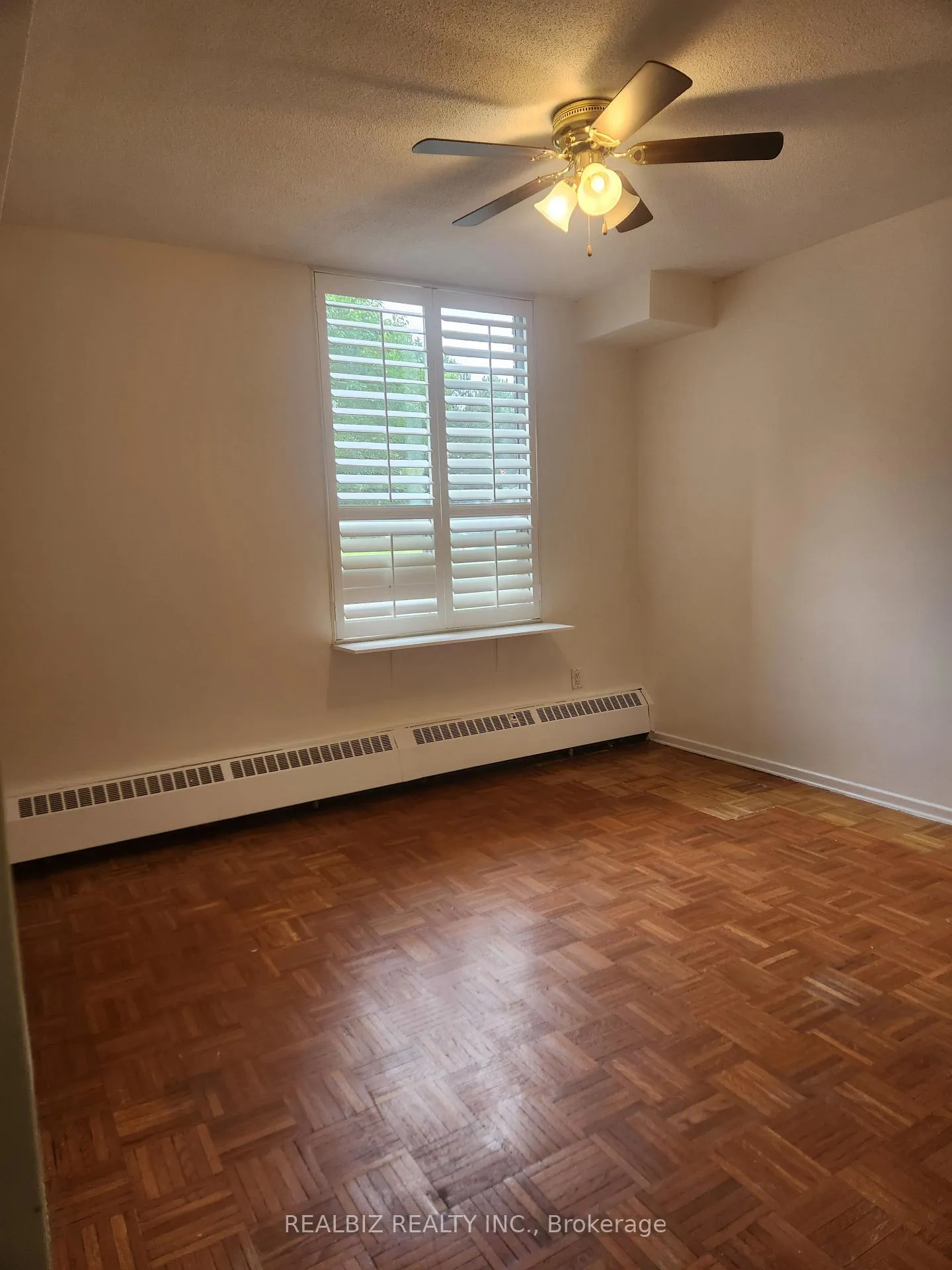 Photo 8 of Unit 110, 5 Shady Golfway, Toronto, Flemingdon Park — HOMEH