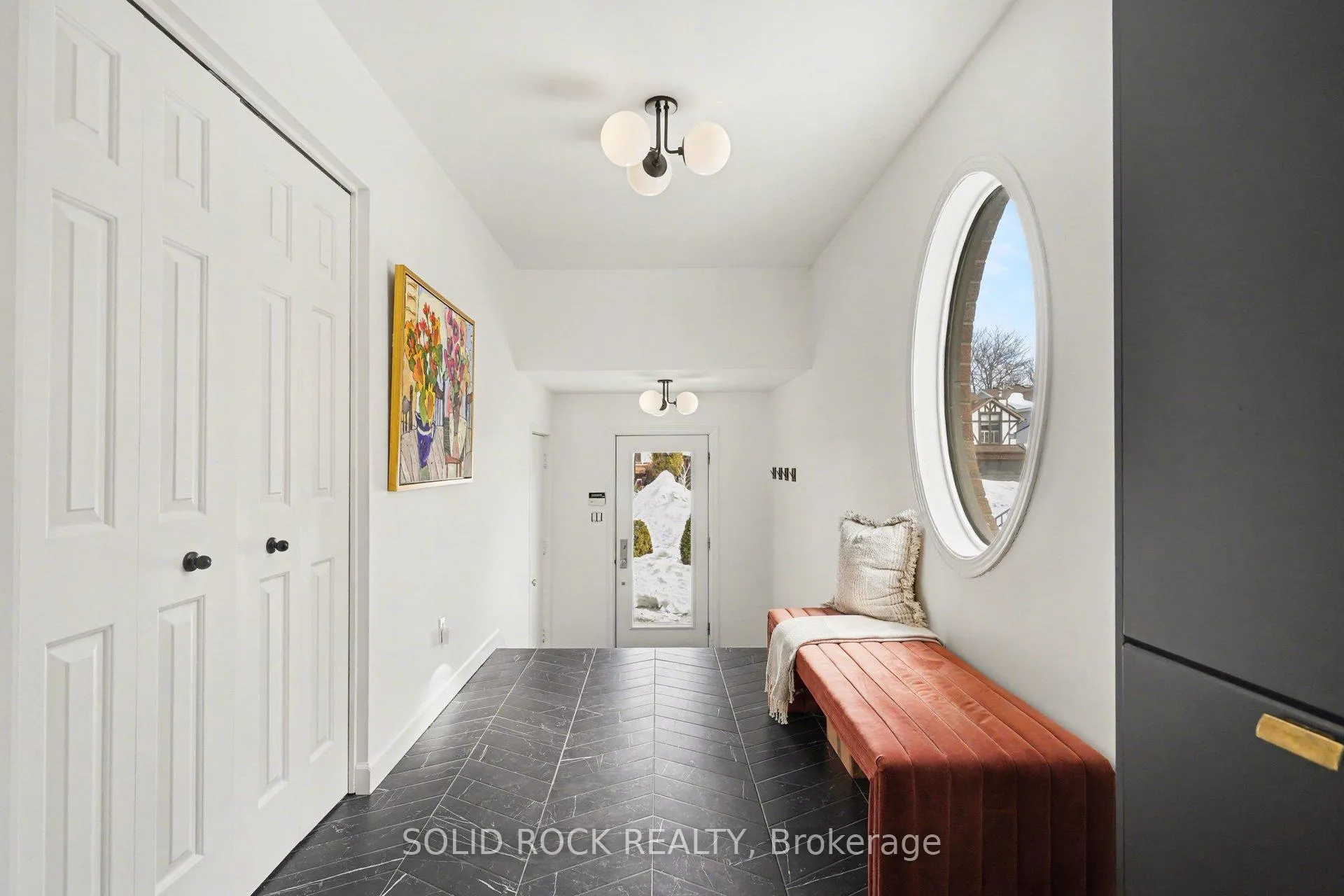 Photo 8 of 51 Pemberton Crescent, Ottawa, Manordale — HOMEH