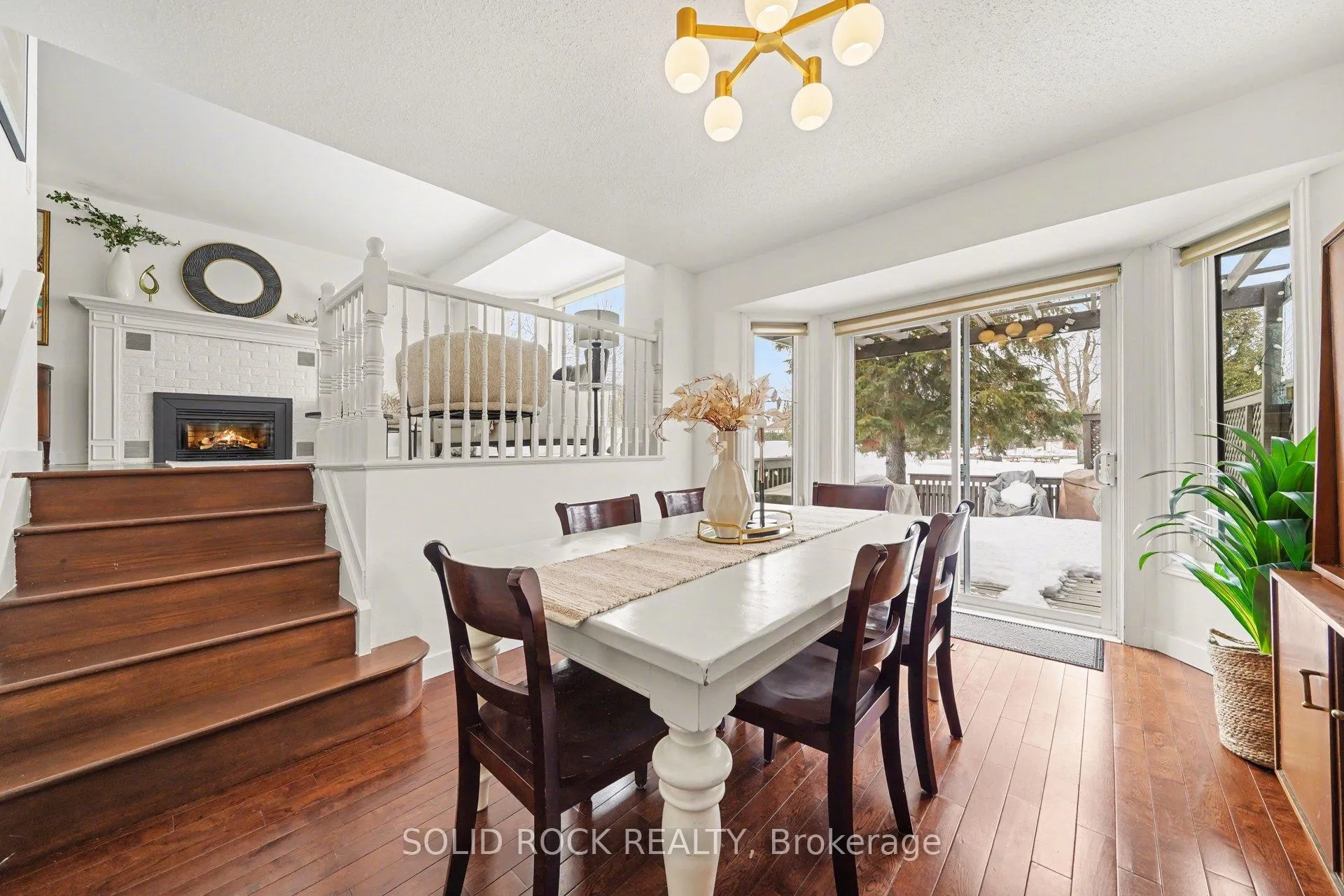 Photo 12 of 51 Pemberton Crescent, Ottawa, Manordale — HOMEH