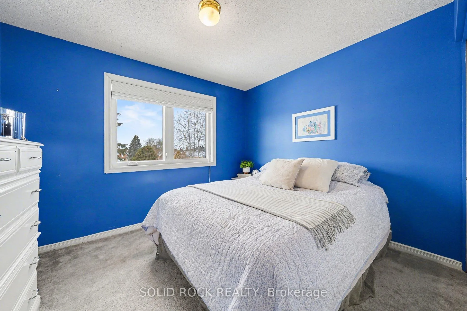 Photo 21 of 51 Pemberton Crescent, Ottawa, Manordale — HOMEH