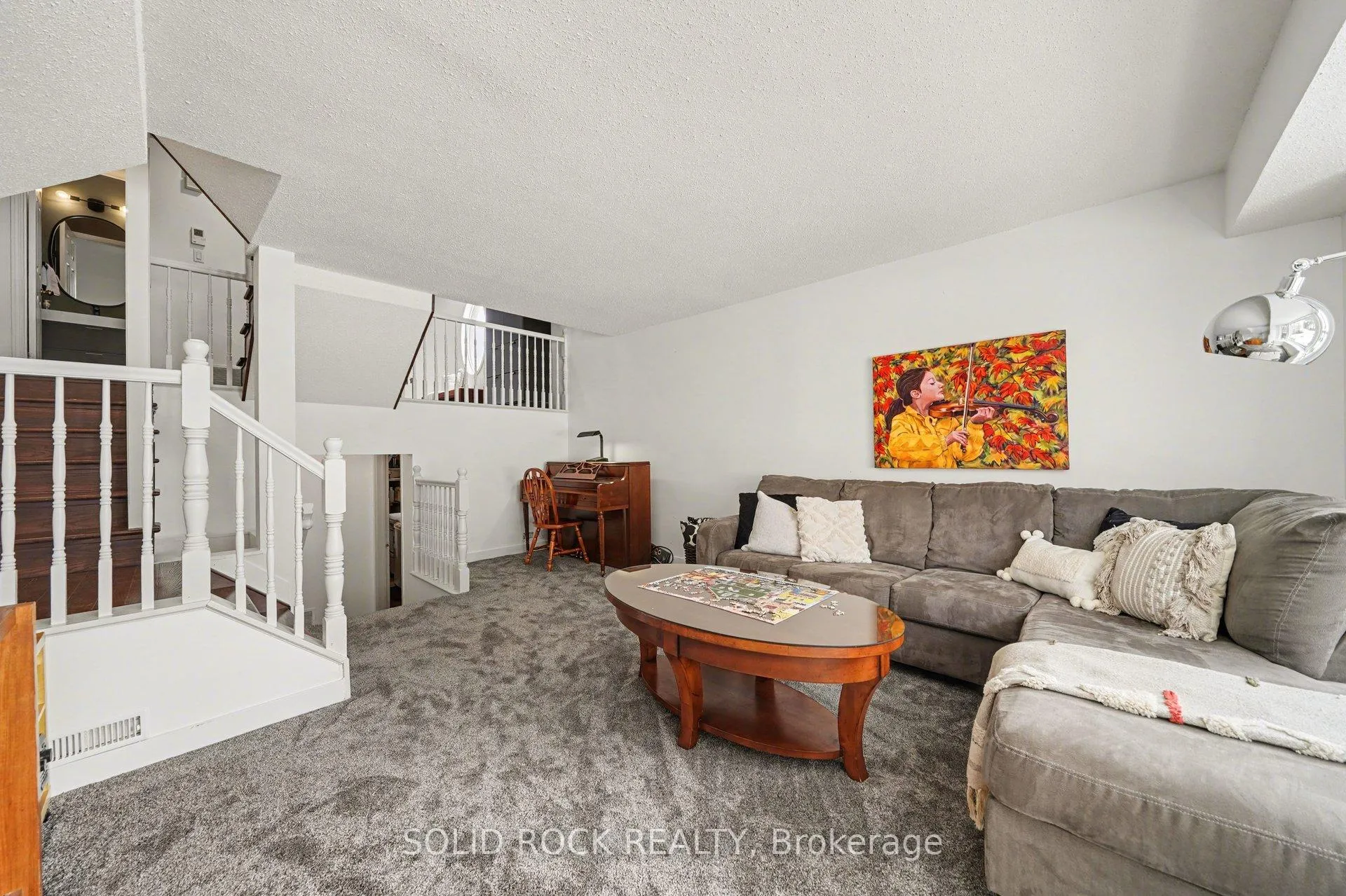 Photo 28 of 51 Pemberton Crescent, Ottawa, Manordale — HOMEH