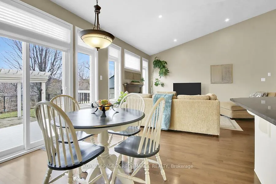 Photo 22 of 910 Burwash Landing Bay, Ottawa, Kanata - Morgan's Grant/South March — HOMEH