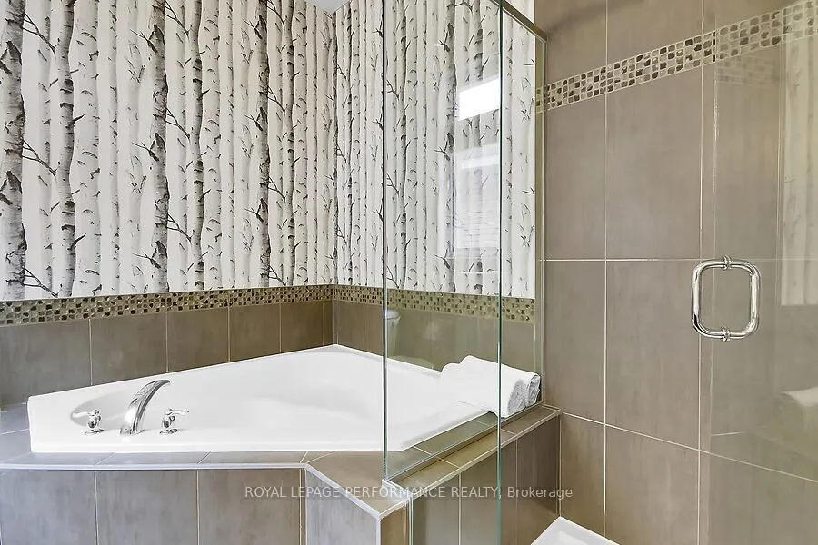Photo 31 of 910 Burwash Landing Bay, Ottawa, Kanata - Morgan's Grant/South March — HOMEH