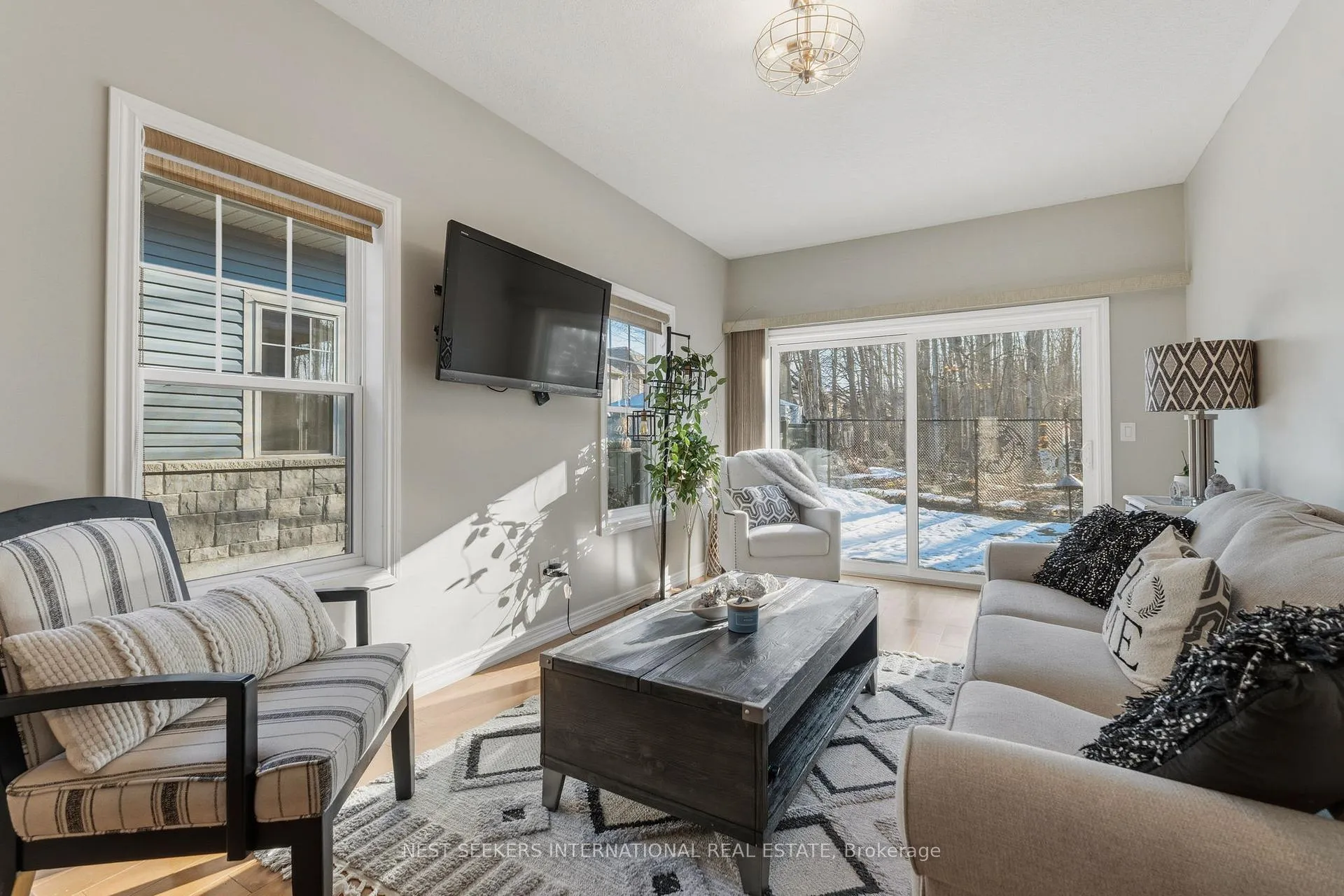 Photo 15 of 46 Isabella Drive, Orillia — HOMEH