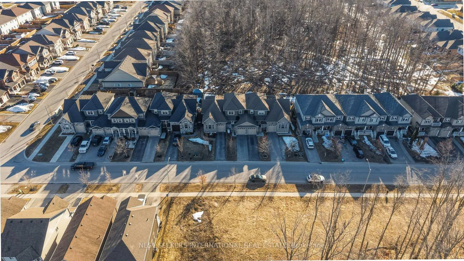 Photo 40 of 46 Isabella Drive, Orillia — HOMEH
