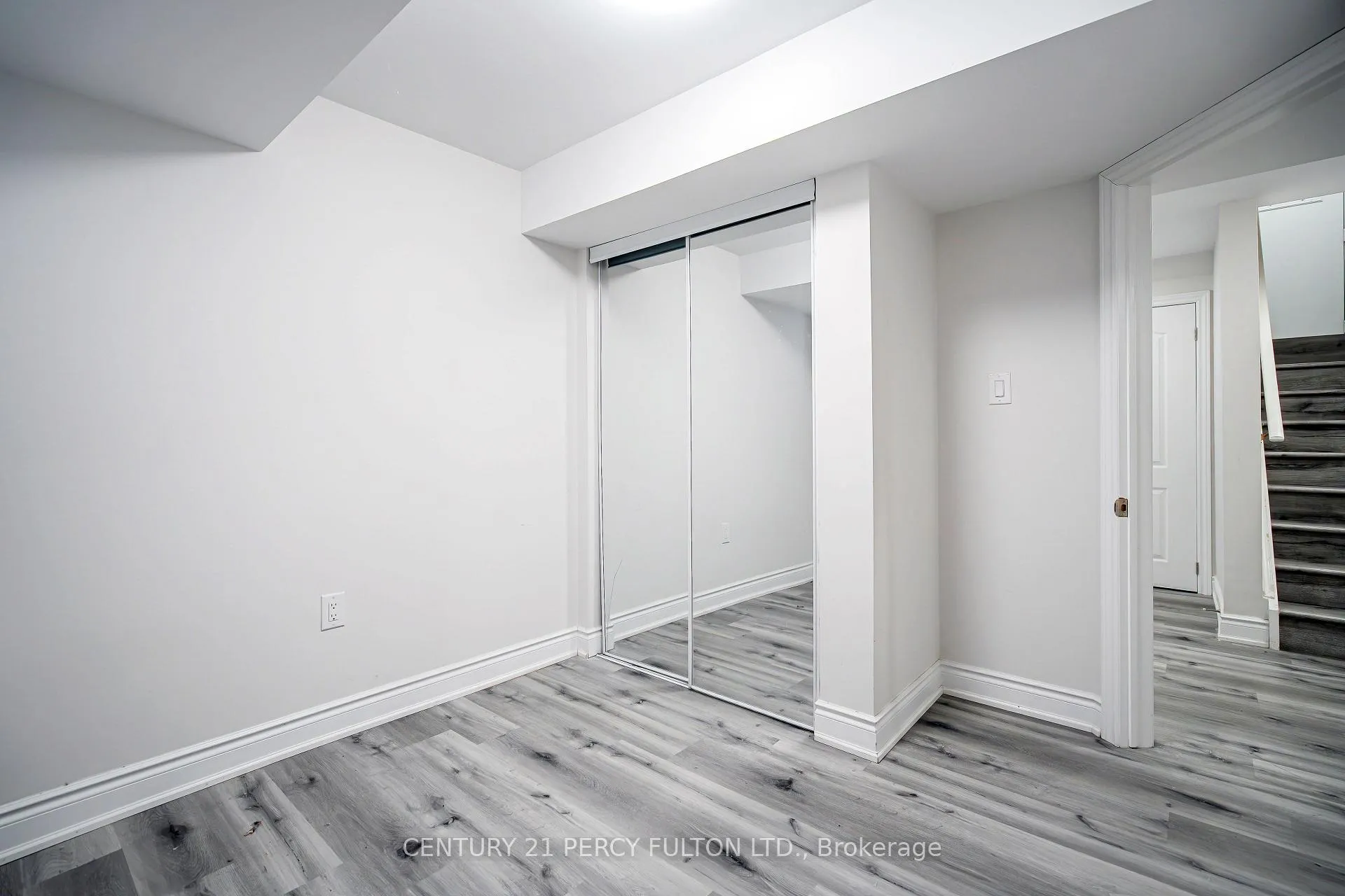 Photo 16 of 26 Gabrielle Drive, Brampton, Fletcher's Meadow — HOMEH
