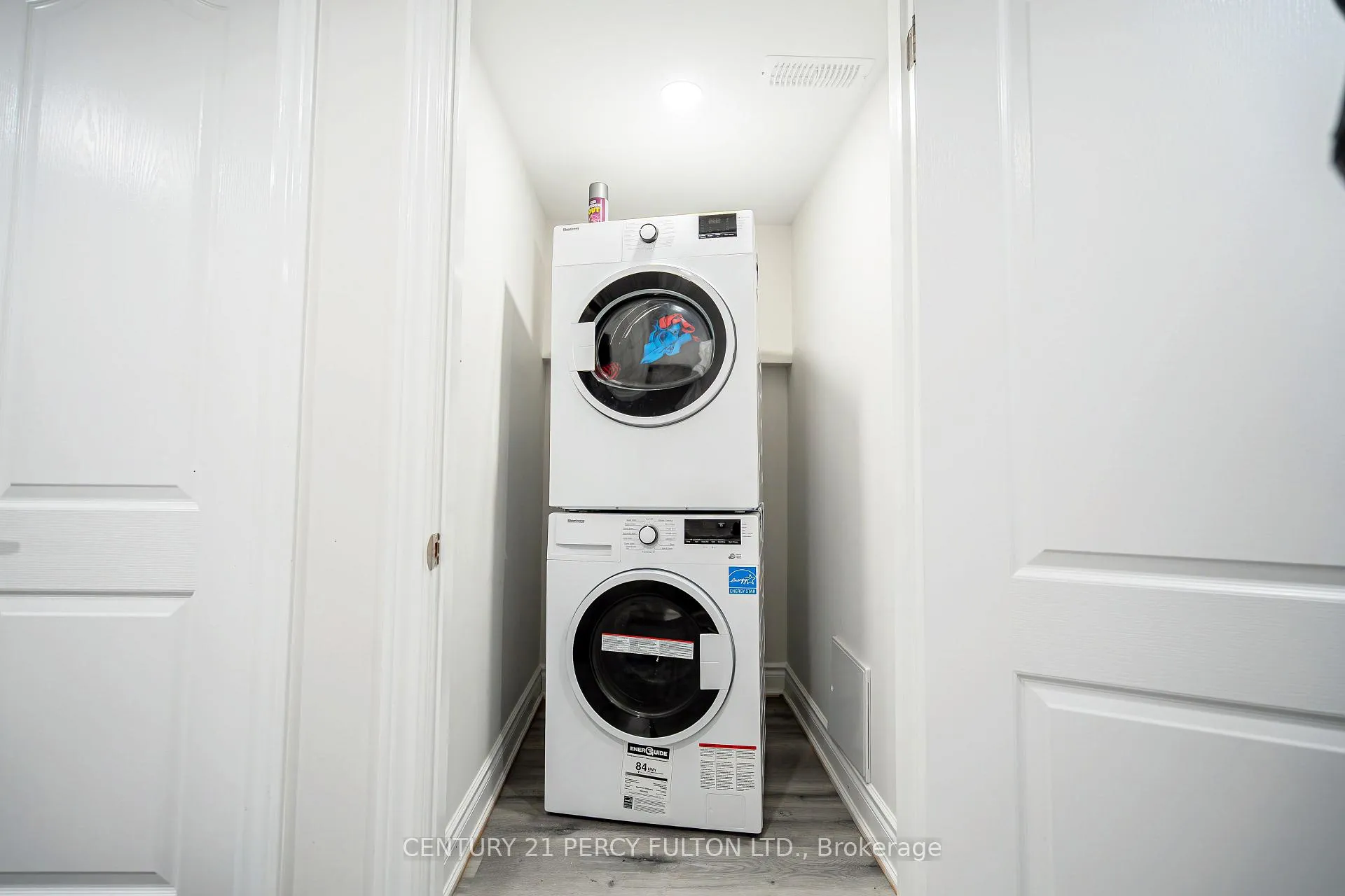 Photo 21 of 26 Gabrielle Drive, Brampton, Fletcher's Meadow — HOMEH