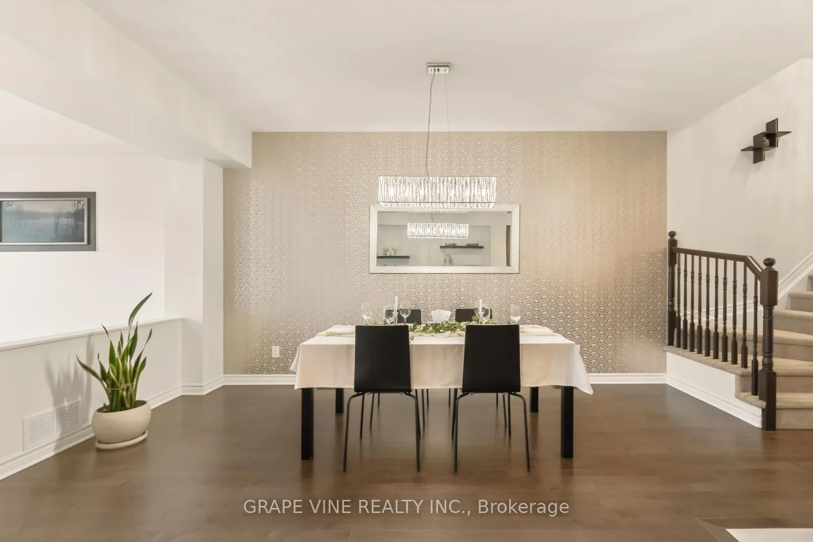 Photo 13 of 383 Memorial Grove, Ottawa, Riverside South/Gloucester Glen — HOMEH