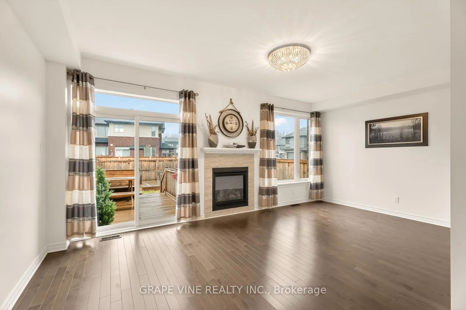 Photo 14 of 383 Memorial Grove, Ottawa, Riverside South/Gloucester Glen — HOMEH