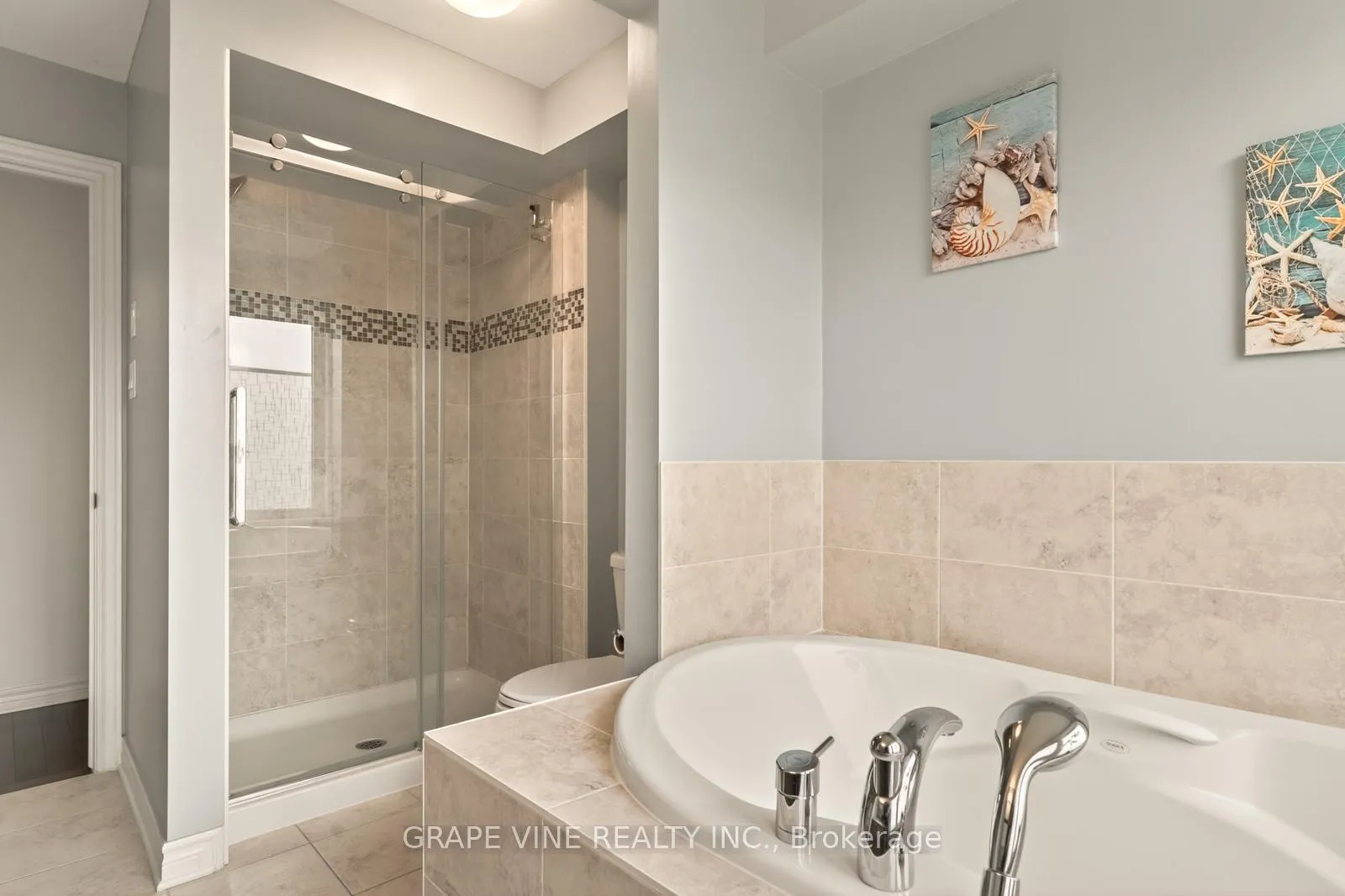 Photo 20 of 383 Memorial Grove, Ottawa, Riverside South/Gloucester Glen — HOMEH