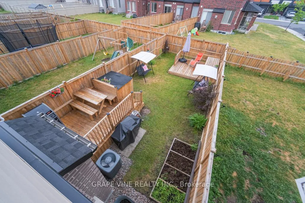 Photo 31 of 383 Memorial Grove, Ottawa, Riverside South/Gloucester Glen — HOMEH