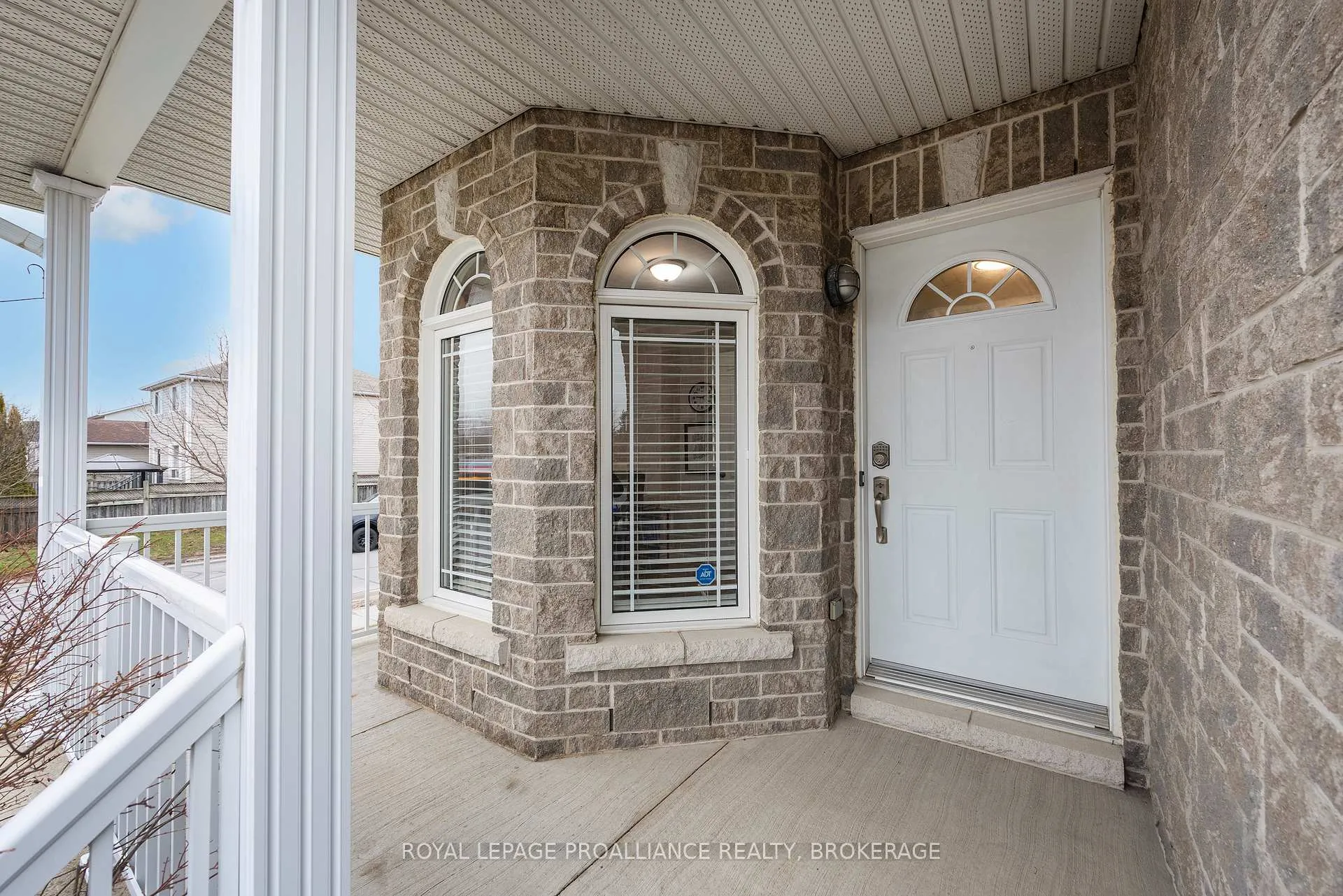 Photo 5 of 317 Rose Abbey Drive, Kingston, Kingston East (Incl Barret Crt) — HOMEH