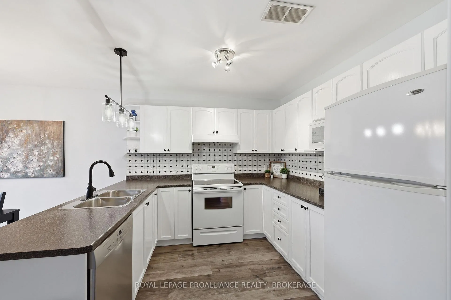Photo 27 of 317 Rose Abbey Drive, Kingston, Kingston East (Incl Barret Crt) — HOMEH