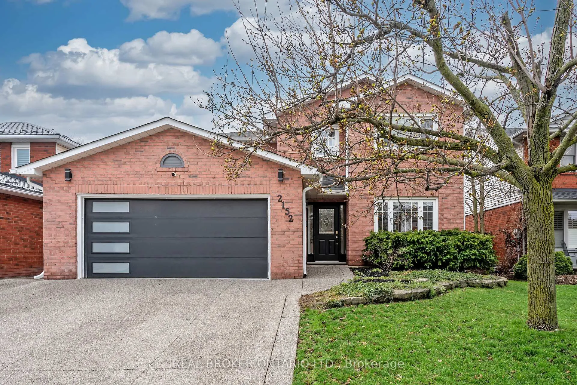 Photo 1 of 2152 Heidi Avenue, Burlington, Headon — HOMEH