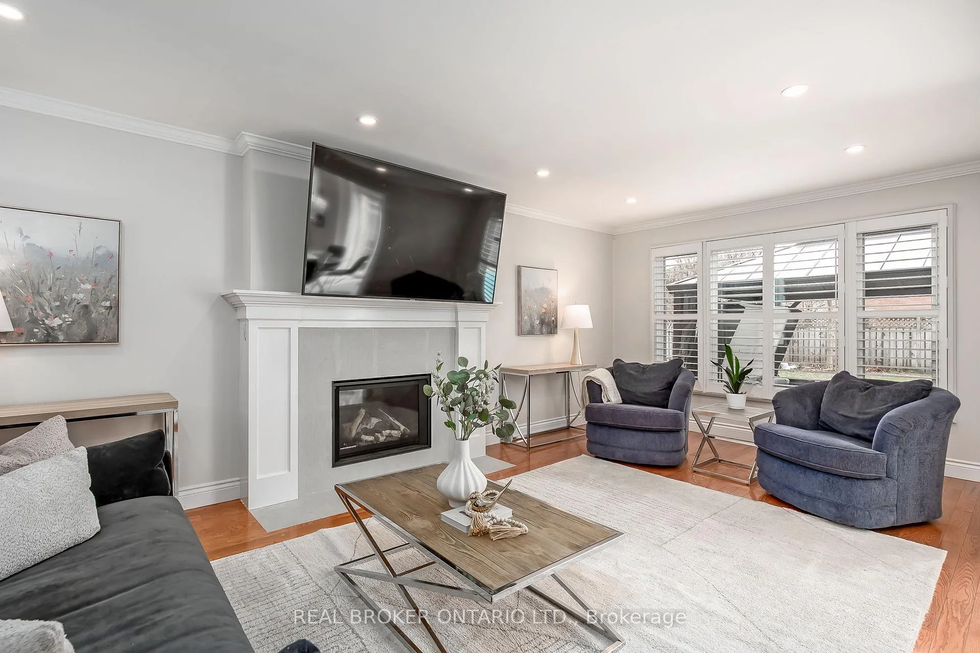 Photo 17 of 2152 Heidi Avenue, Burlington, Headon — HOMEH