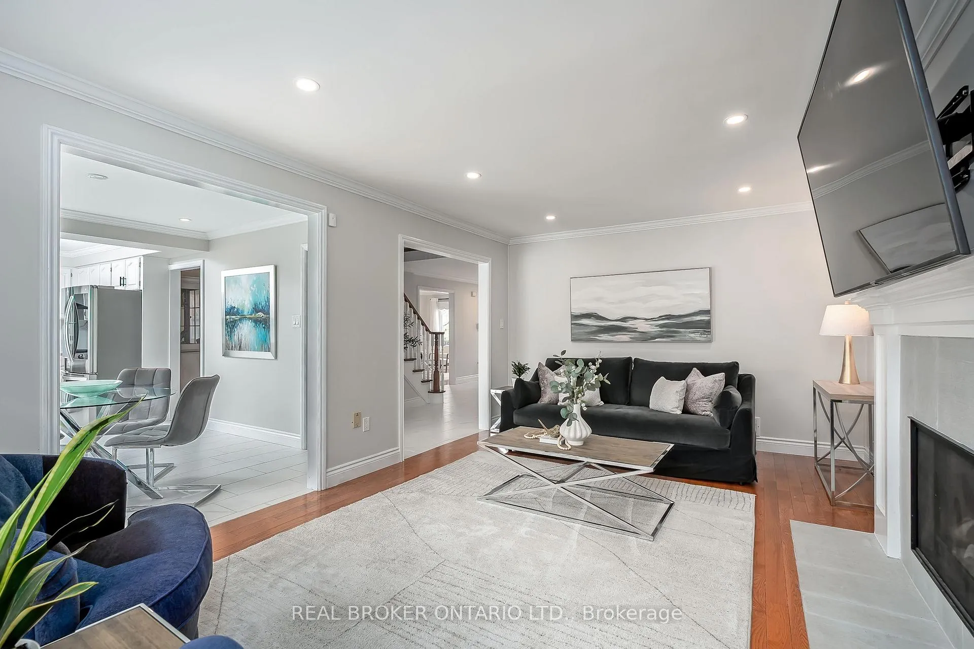 Photo 21 of 2152 Heidi Avenue, Burlington, Headon — HOMEH