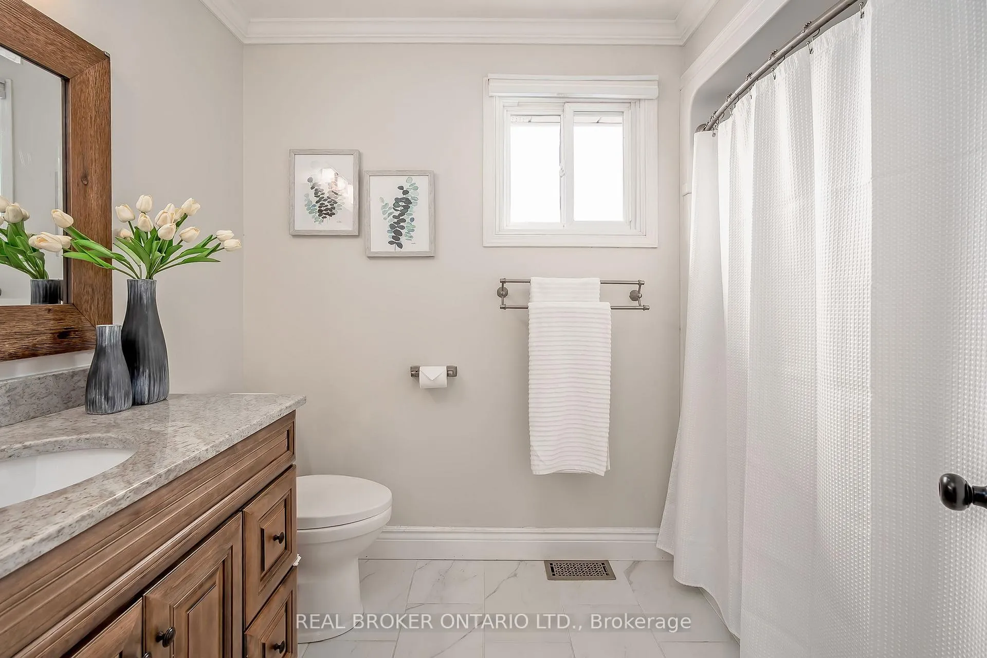 Photo 38 of 2152 Heidi Avenue, Burlington, Headon — HOMEH