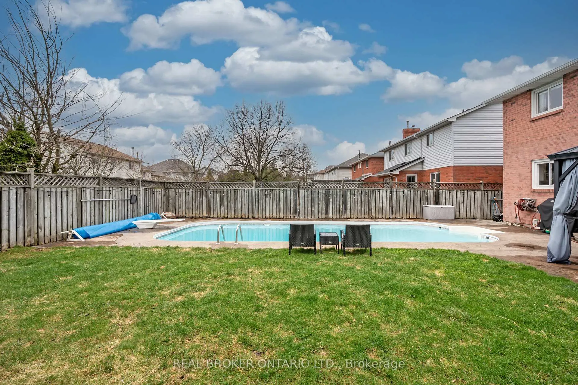 Photo 47 of 2152 Heidi Avenue, Burlington, Headon — HOMEH