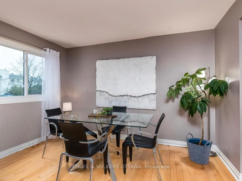 Photo 8 of 31 Castlegreen Private, Ottawa, Hunt Club Park/Greenboro — HOMEH