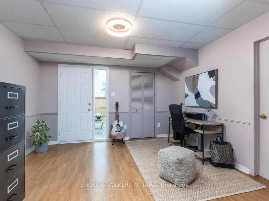 Photo 21 of 31 Castlegreen Private, Ottawa, Hunt Club Park/Greenboro — HOMEH