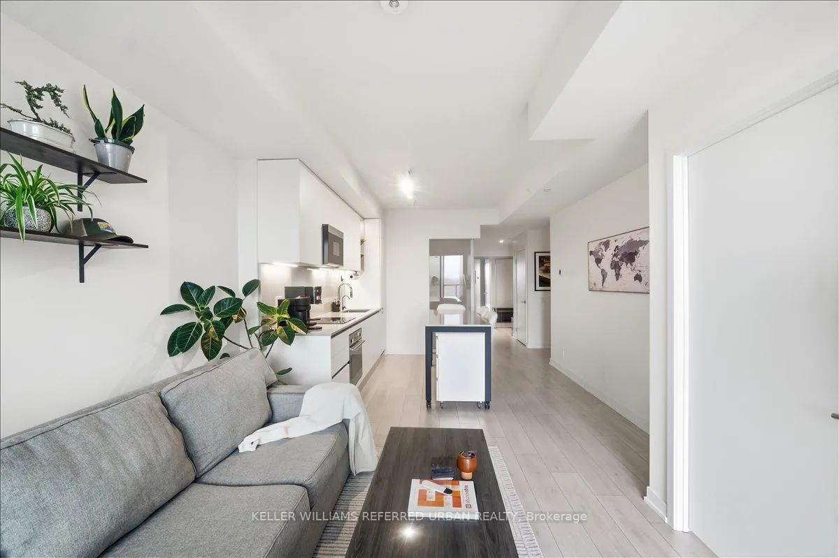 Photo 9 of Unit 812, 39 Mary Street, Barrie, City Centre — HOMEH