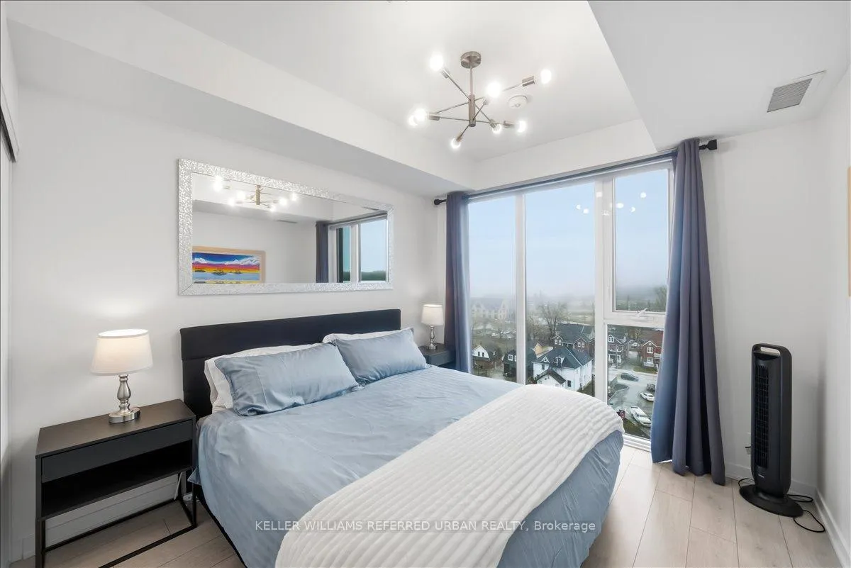 Photo 12 of Unit 812, 39 Mary Street, Barrie, City Centre — HOMEH