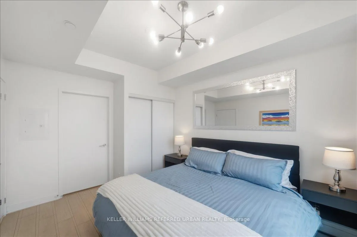 Photo 13 of Unit 812, 39 Mary Street, Barrie, City Centre — HOMEH