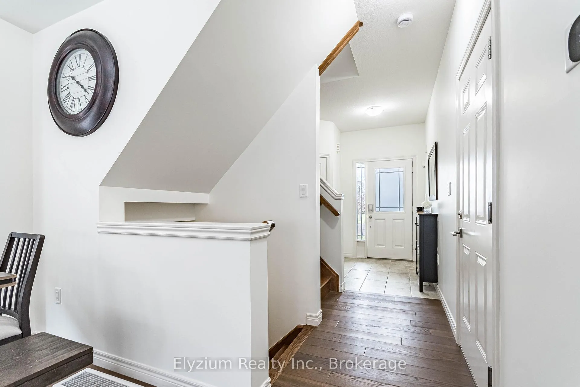 Photo 10 of 6 Ambrose Avenue, Hamilton, Vincent — HOMEH