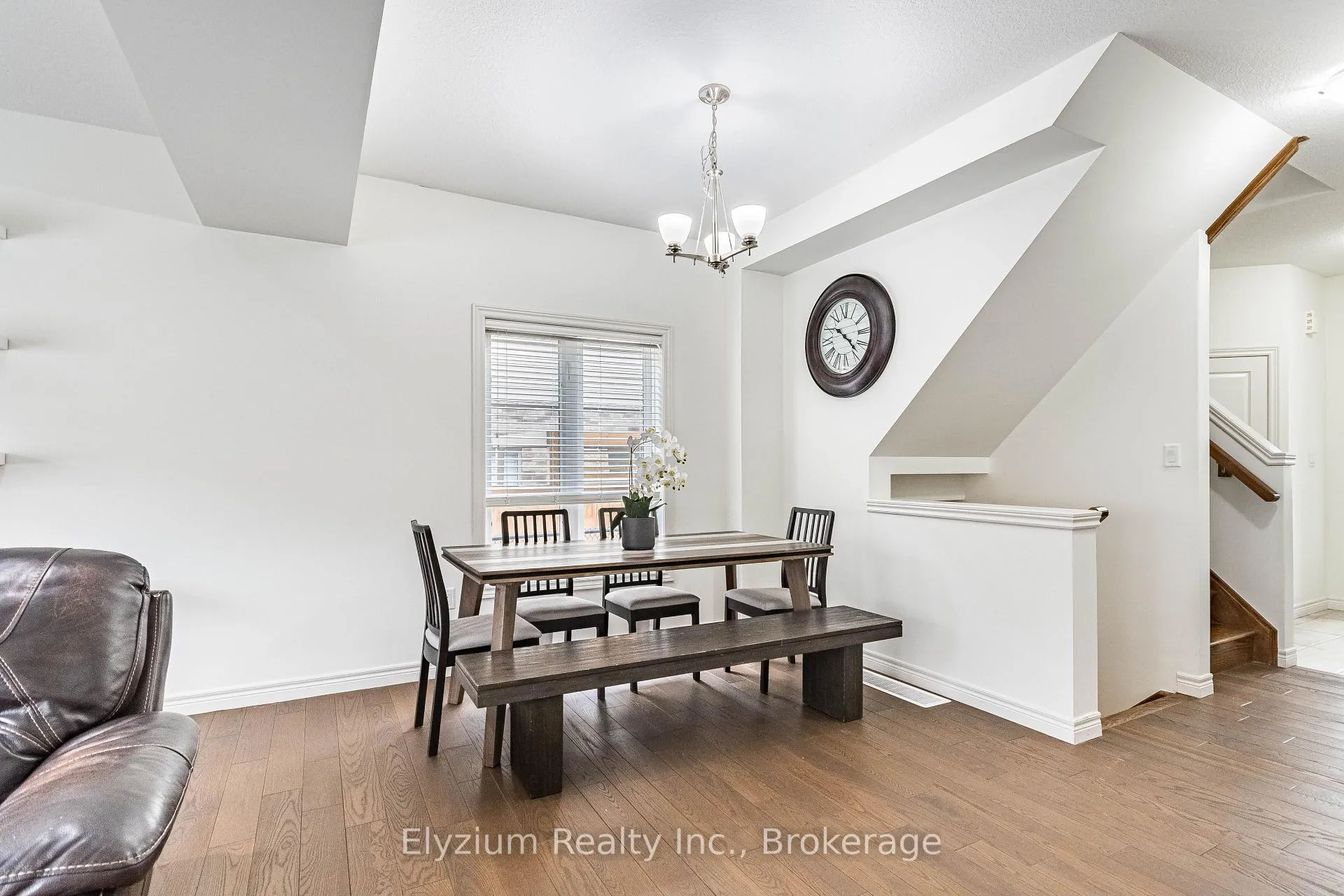 Photo 12 of 6 Ambrose Avenue, Hamilton, Vincent — HOMEH
