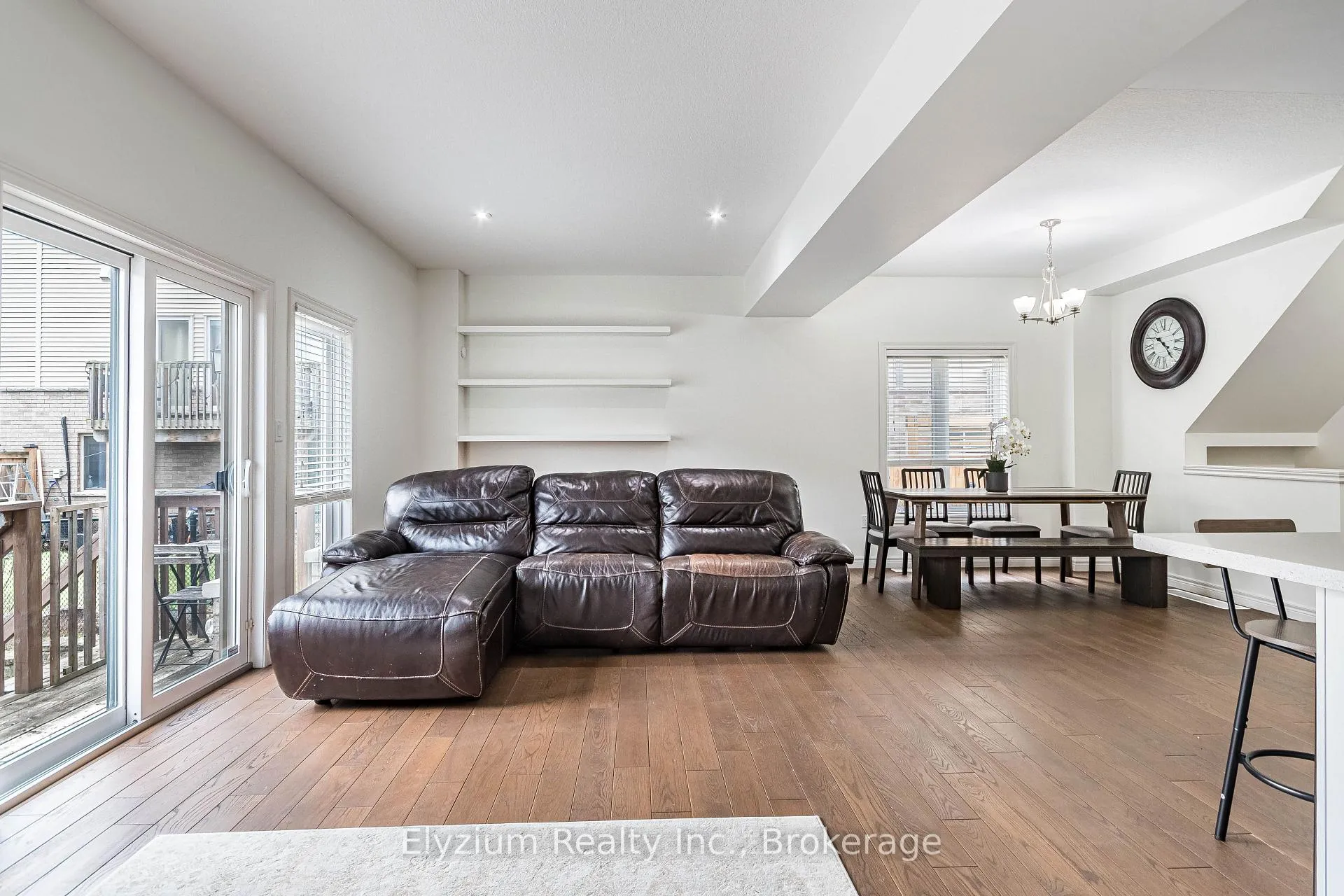 Photo 17 of 6 Ambrose Avenue, Hamilton, Vincent — HOMEH
