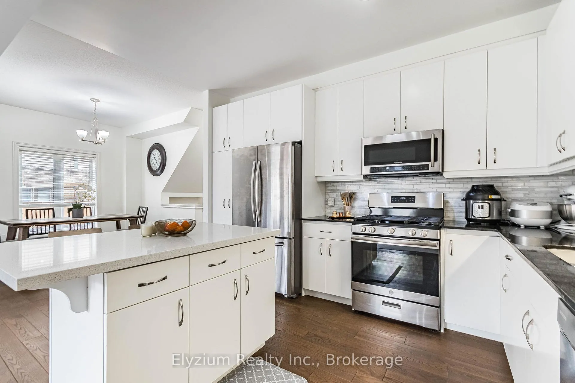 Photo 21 of 6 Ambrose Avenue, Hamilton, Vincent — HOMEH