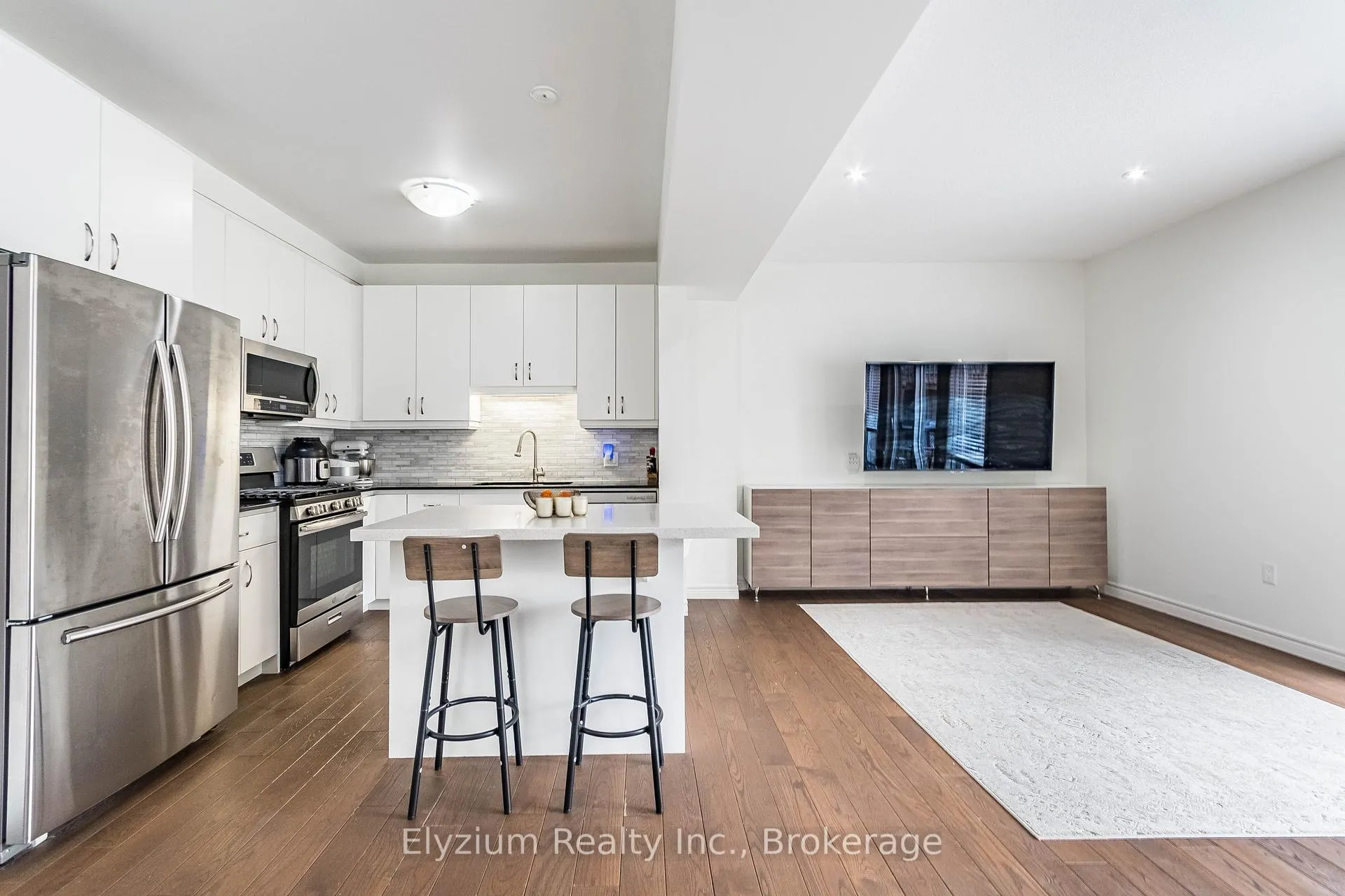 Photo 22 of 6 Ambrose Avenue, Hamilton, Vincent — HOMEH