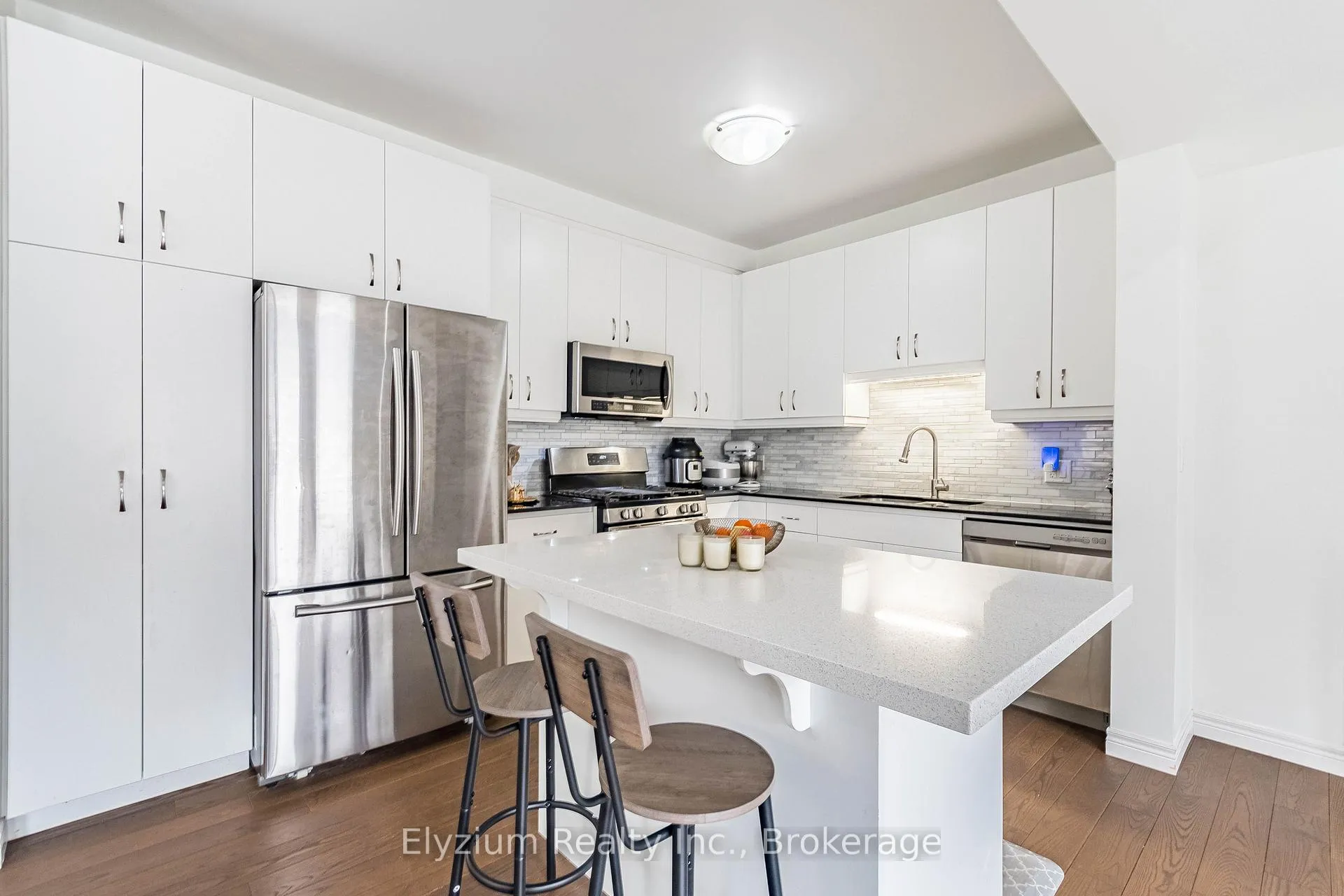 Photo 23 of 6 Ambrose Avenue, Hamilton, Vincent — HOMEH